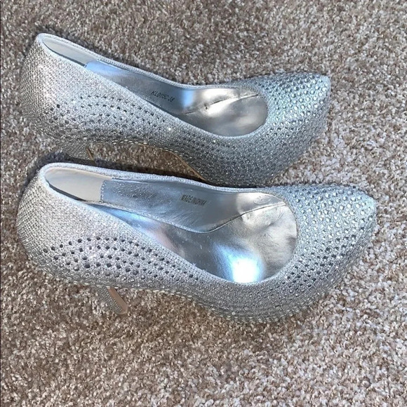 Sequins Round Toe High Heels Pumps - Picture 5 of 9